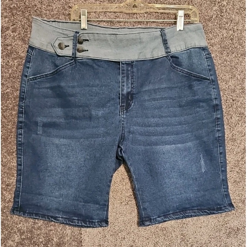 Womens Denim Shorts With Stretch Waistband. 2xl